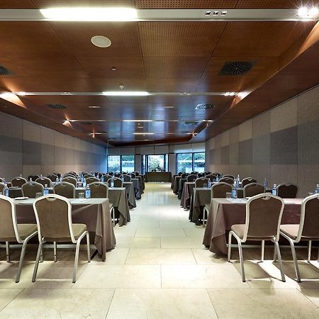 Eurostars Suites Mirasierra Μαδρίτη Εξωτερικό φωτογραφία The cafeteria