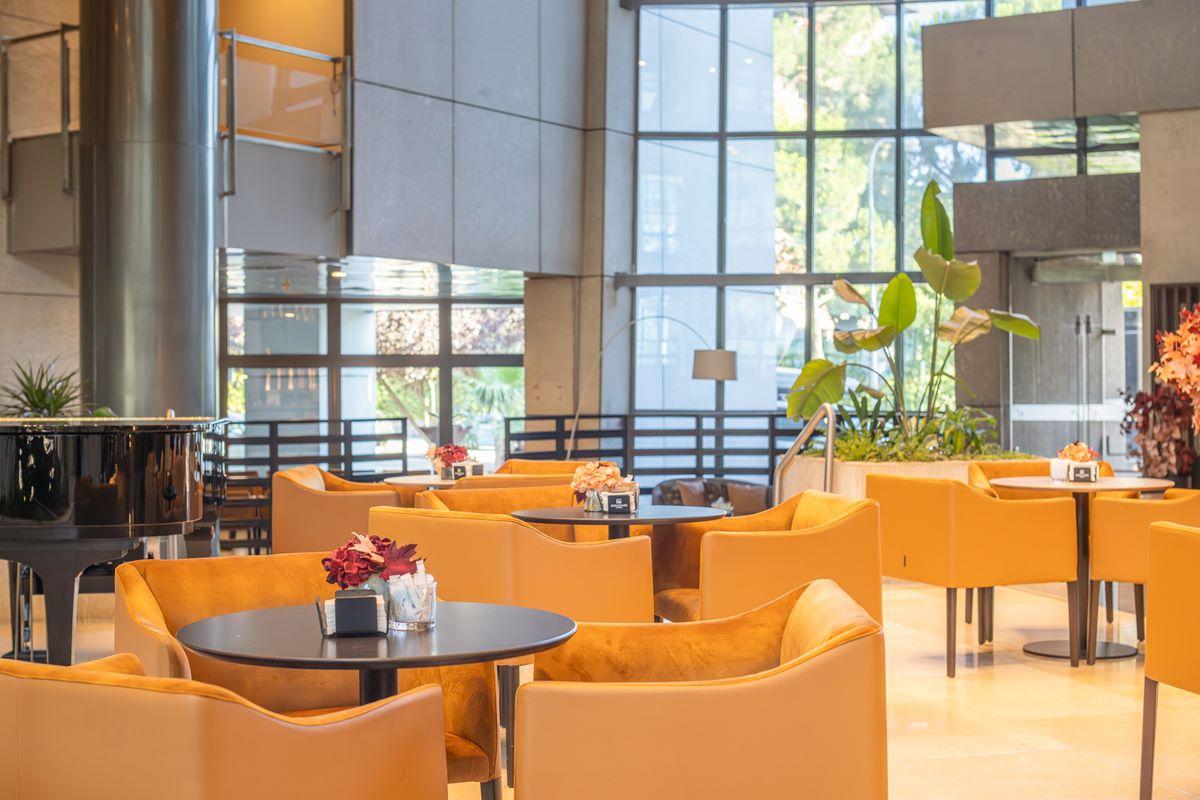 Eurostars Suites Mirasierra Μαδρίτη Εξωτερικό φωτογραφία The lobby of the hotel