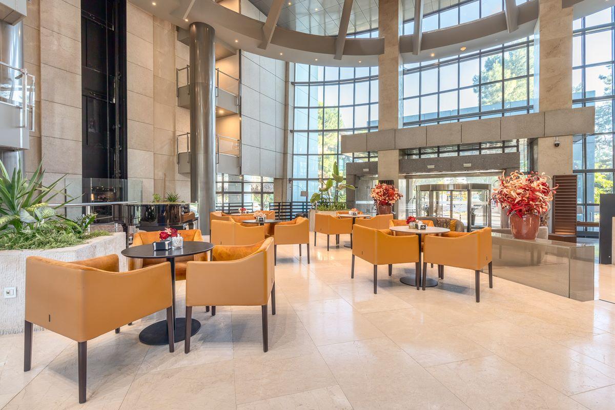Eurostars Suites Mirasierra Μαδρίτη Εξωτερικό φωτογραφία Lobby