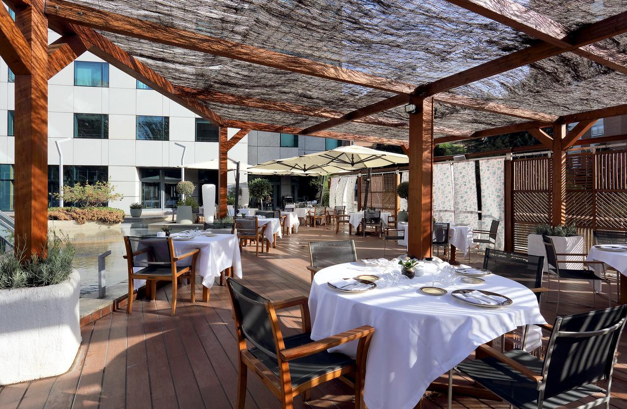 Eurostars Suites Mirasierra Μαδρίτη Εξωτερικό φωτογραφία Restaurant