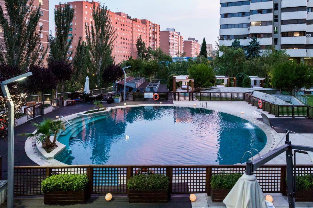Eurostars Suites Mirasierra Μαδρίτη Εξωτερικό φωτογραφία Swimming pool